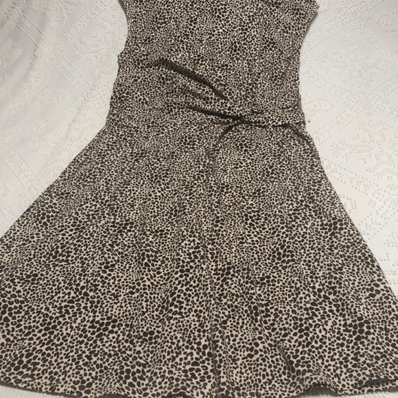 Lands End women’s dress size 1X Beige animal print short sleeves round neck - Picture 2 of 2